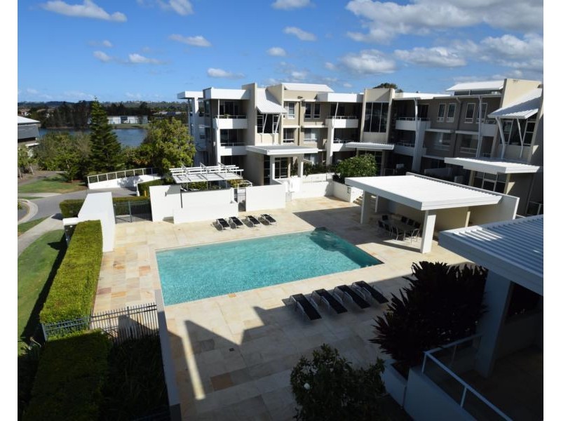 39/1 Lakefront Crescent, Varsity Lakes QLD 4227