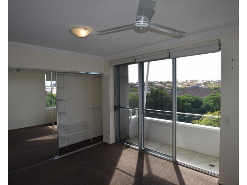 39/1 Lakefront Crescent, Varsity Lakes QLD 4227