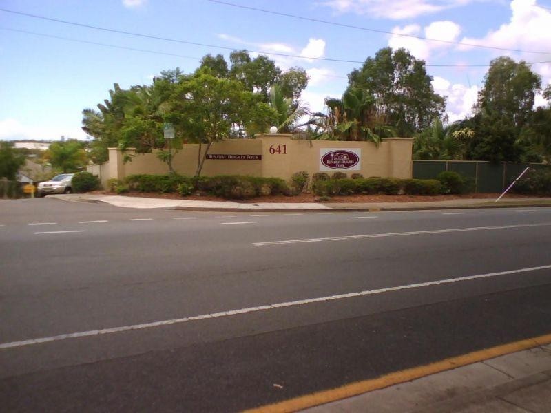 641 Pine Ridge Road, Biggera Waters QLD 4216