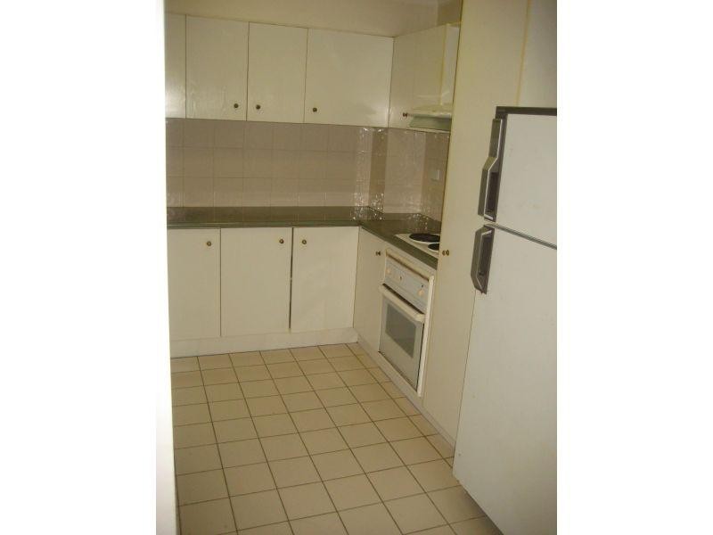 100 Racecourse Road, Bundall QLD 4217