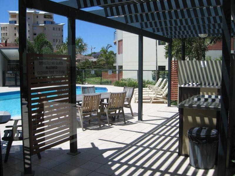 9 Sylvan Road, Toowong QLD 4066