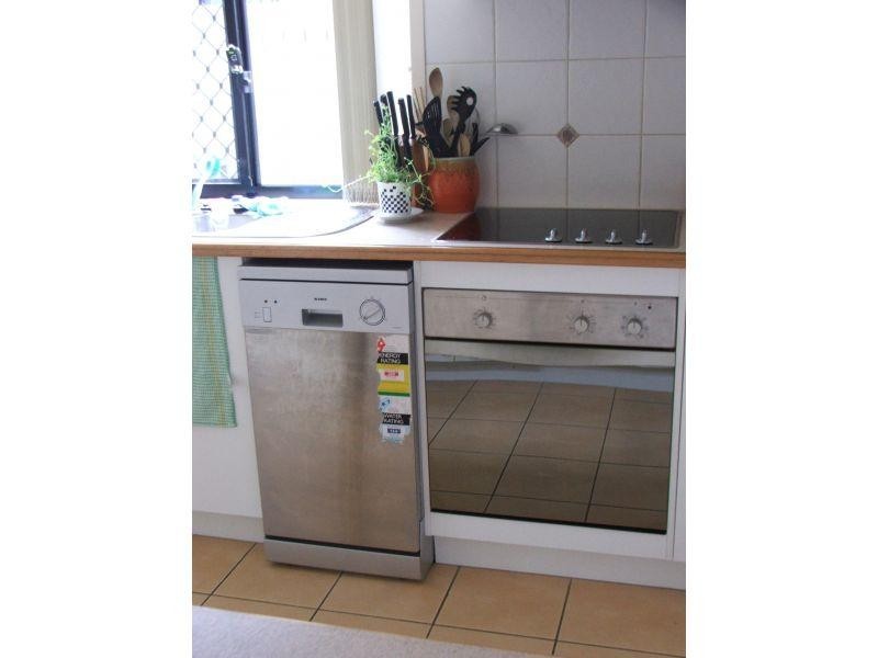 49 Gannon Avenue, Manly QLD 4179