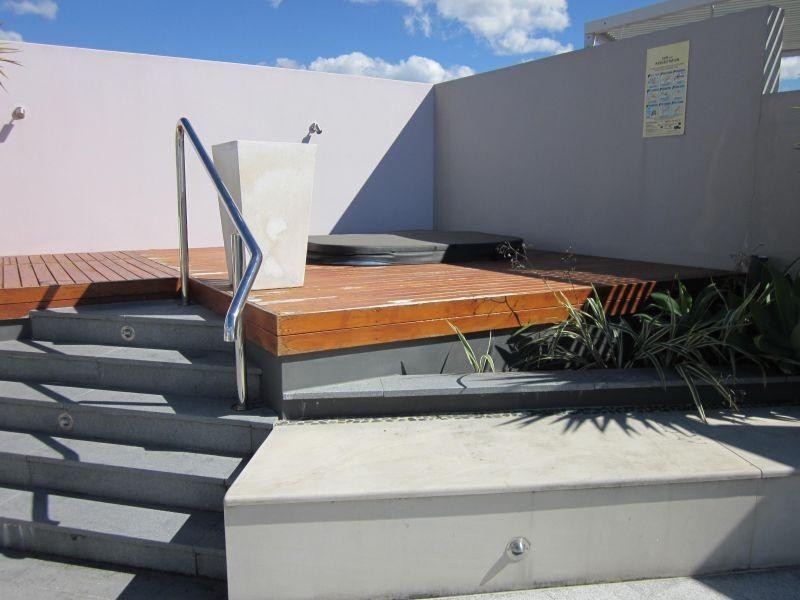 Unit/1603/438 Marine Parade, Biggera Waters QLD 4216