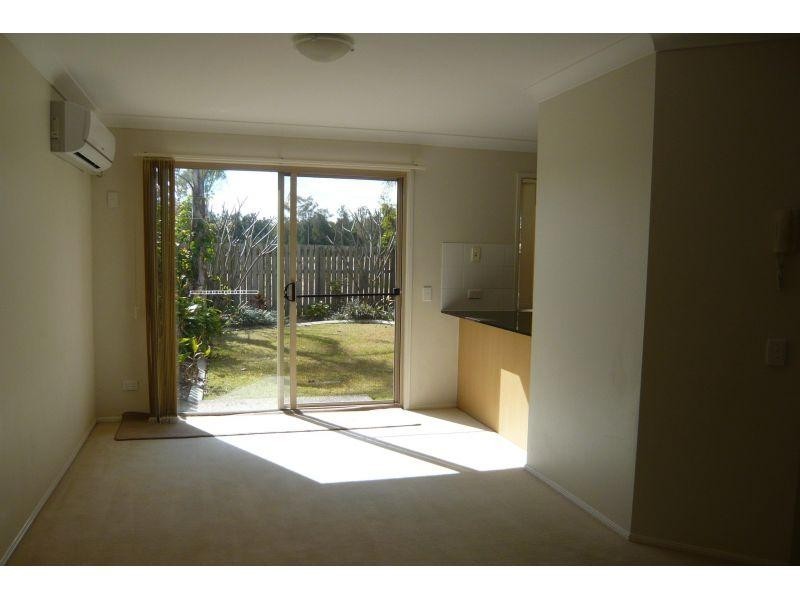 Unit 3/2 Bos Drive, Coomera QLD 4209