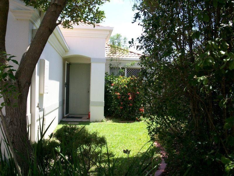 64/2 Langport Parade, Mudgeeraba QLD 4213