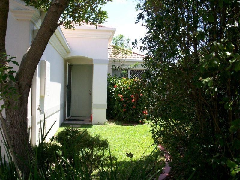 64/2 Langport Parade, Mudgeeraba QLD 4213