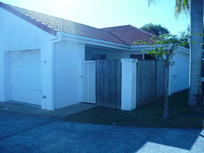 Ashmore QLD 4214