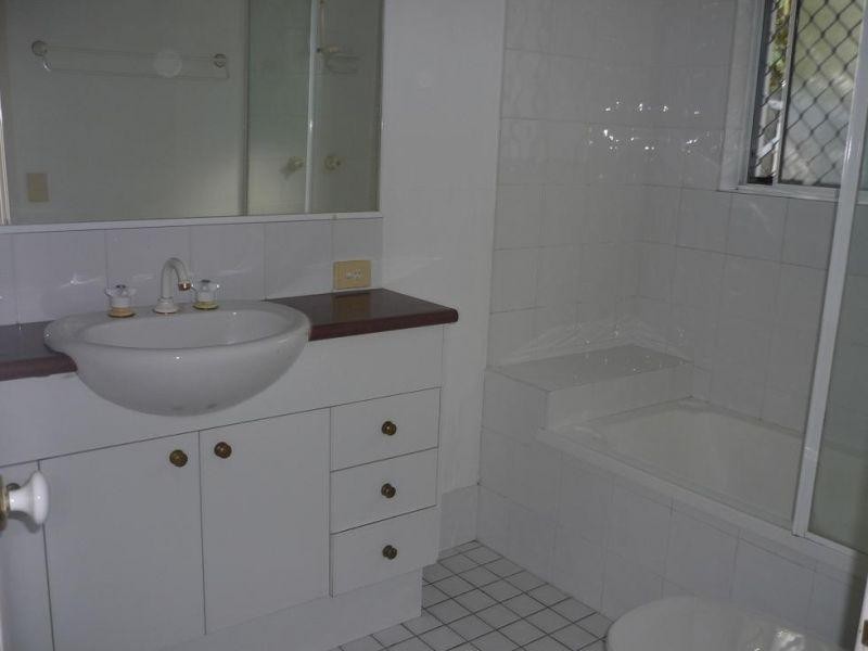 Ashmore QLD 4214