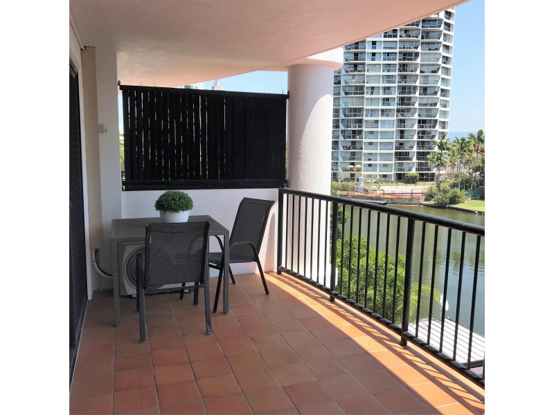 15/12 Paradise Island, Surfers Paradise QLD 4217