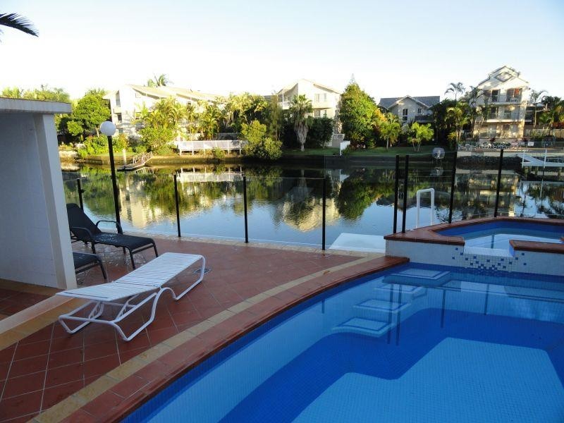 15/12 Paradise Island, Surfers Paradise QLD 4217