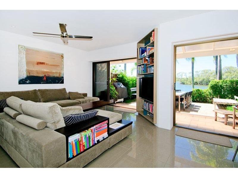 81 Boykambil Esplanade, Hope Island QLD 4212