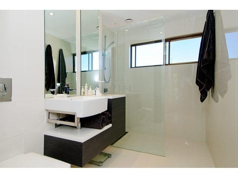 81 Boykambil Esplanade, Hope Island QLD 4212