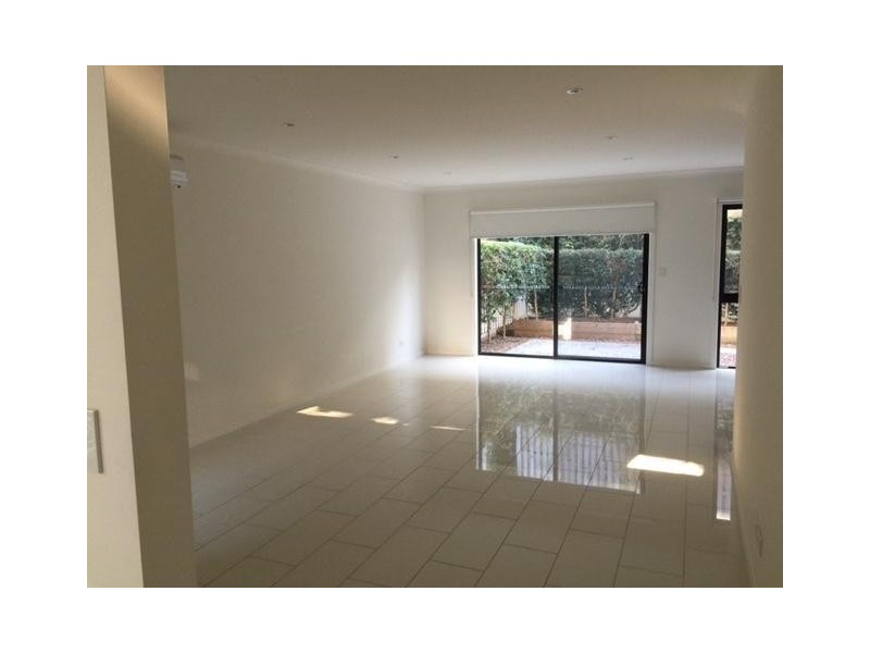 48 Easthill Drive, Robina QLD 4226