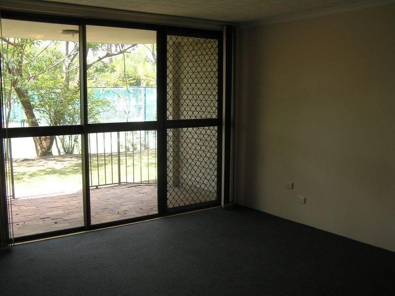 40 Murev Way, Carrara QLD 4211