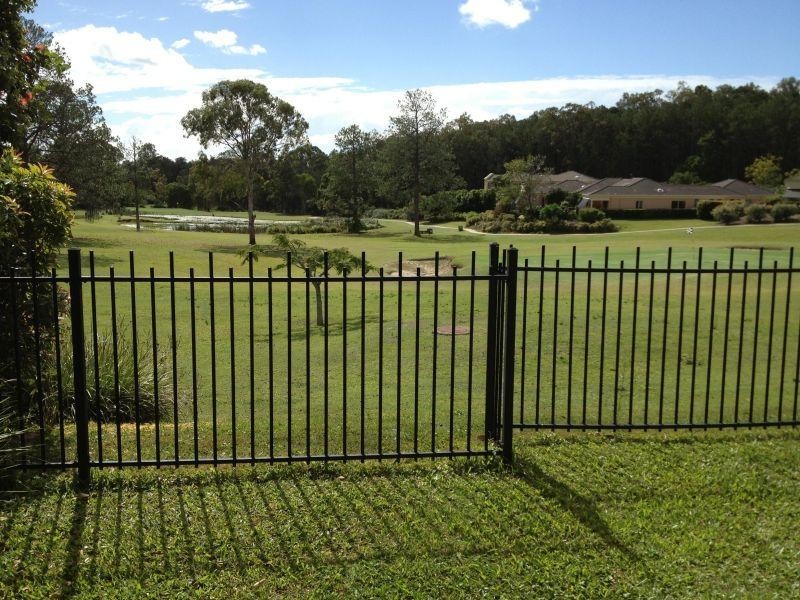 433  Brisbane Road, Arundel QLD 4214