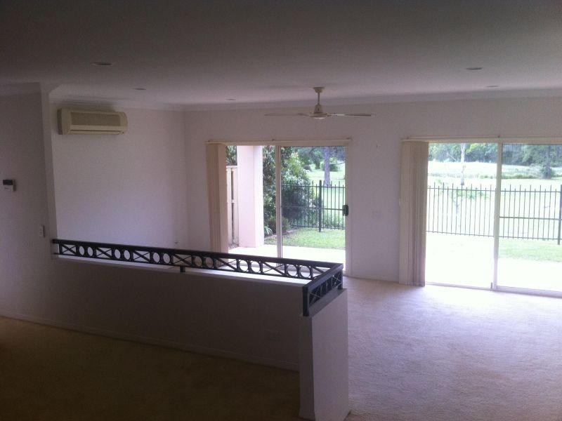 433  Brisbane Road, Arundel QLD 4214