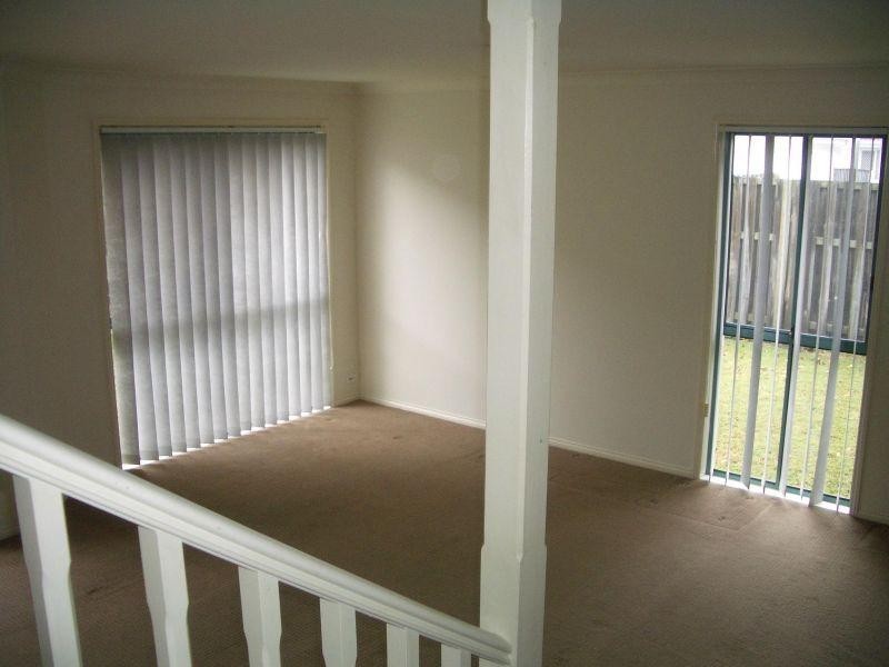 Lodge 4 Unit 9/87-91   Heeb Street, Ashmore QLD 4214