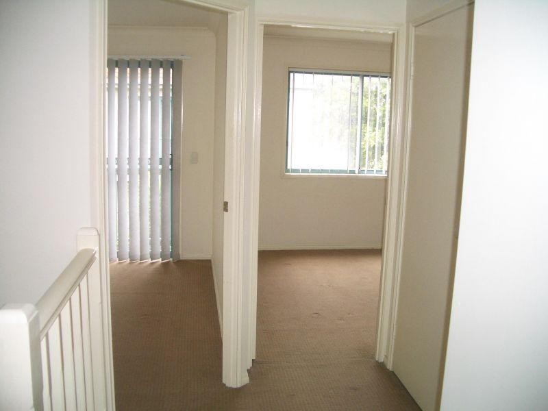 Lodge 4 Unit 9/87-91   Heeb Street, Ashmore QLD 4214