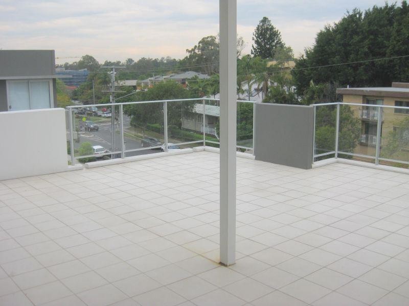 19/24 Allwood Street, Indooroopilly QLD 4068