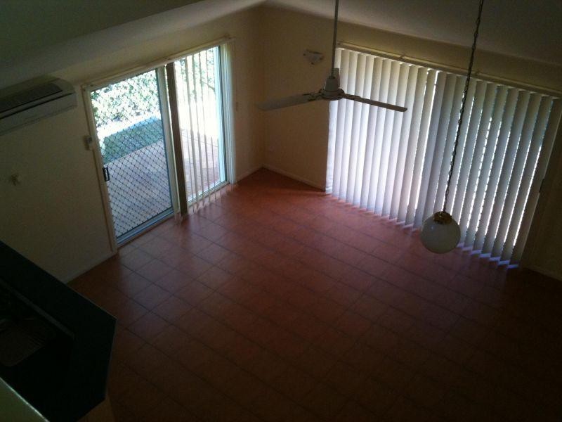 34 Albicore Street, Mermaid Waters QLD 4218