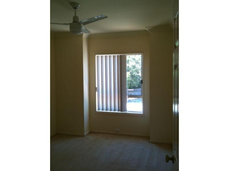 34 Albicore Street, Mermaid Waters QLD 4218