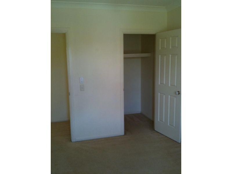 34 Albicore Street, Mermaid Waters QLD 4218