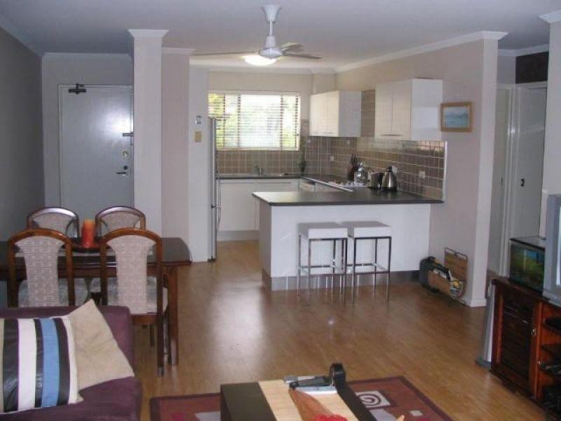 111 Markeri Street, Mermaid Waters QLD 4218