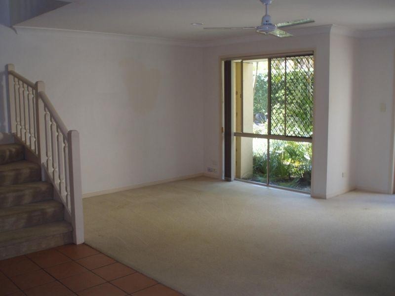 152 Palm Meadows Drive, Carrara QLD 4211