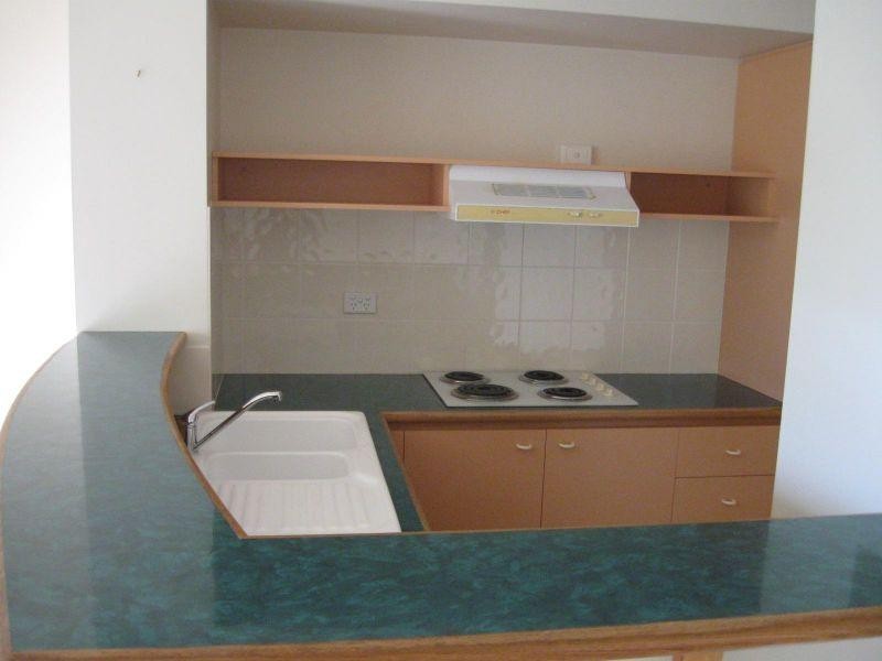 26/13 Montgomery Avenue, Main Beach QLD 4217