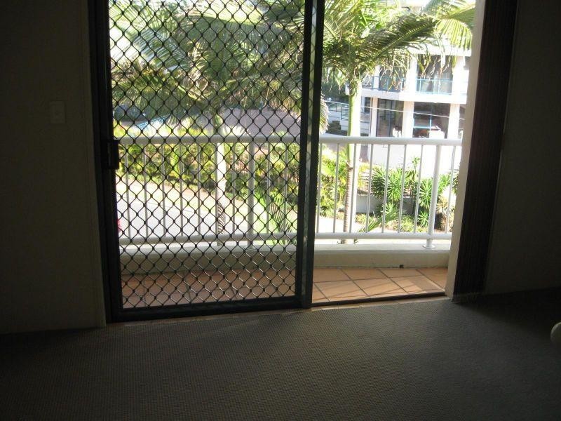 26/13 Montgomery Avenue, Main Beach QLD 4217