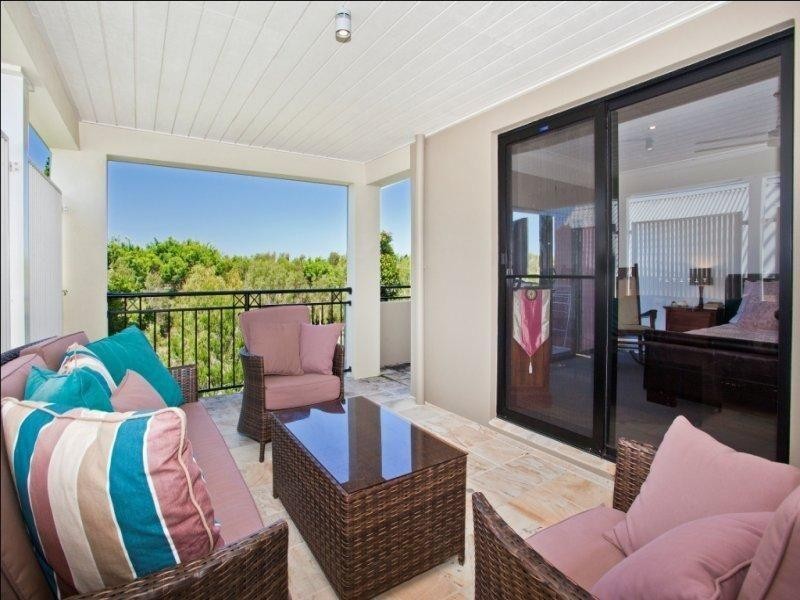 2005/1 The Vistas Drive, Carrara QLD 4211