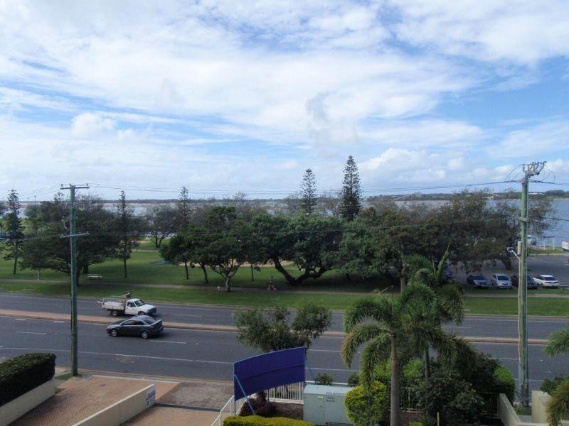 106 Marine Parade, Southport QLD 4215