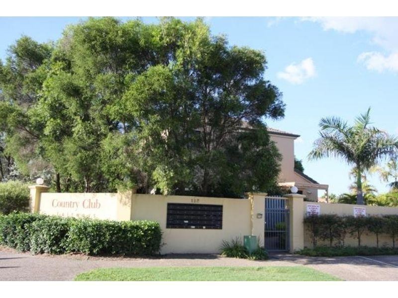 113 Arundel Drive, Arundel QLD 4214