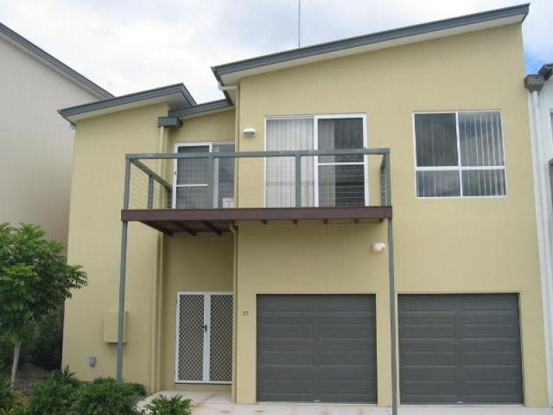 37/1 Sauvignon Parade, Upper Coomera QLD 4209