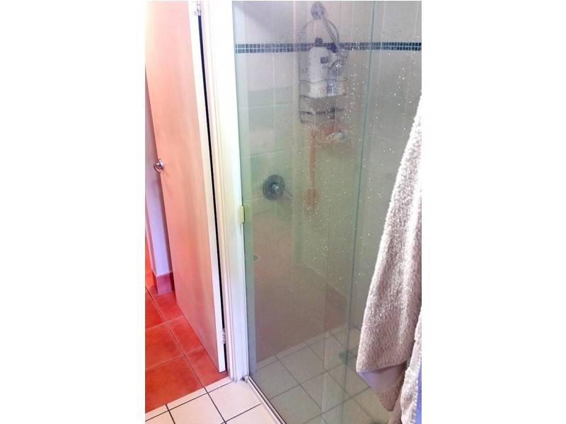 24 Slatyer Avenue, Bundall QLD 4217