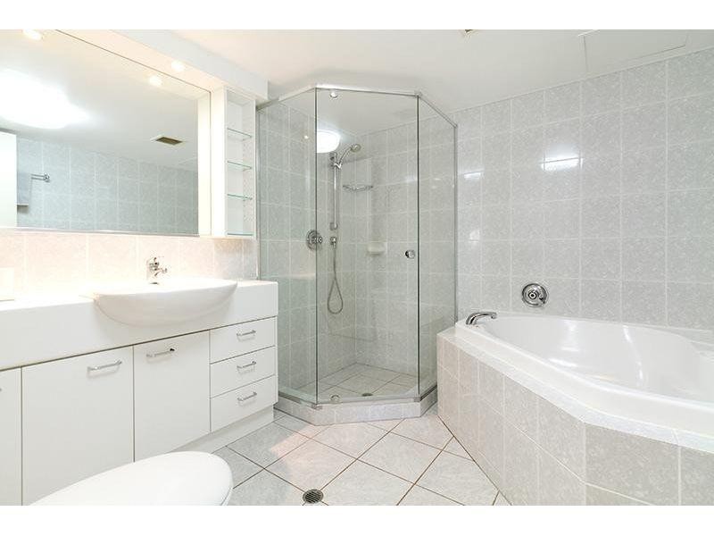 72 Macquarie Street, St Lucia QLD 4067