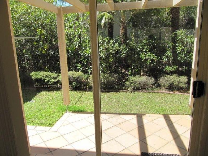 433  Brisbane Road, Arundel QLD 4214