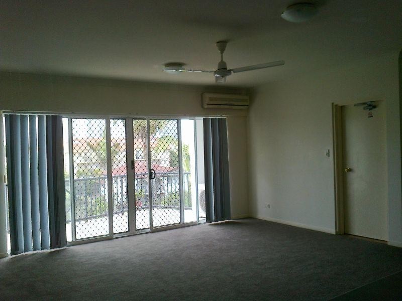 30-36 Burra Street, Chevron Island QLD 4217