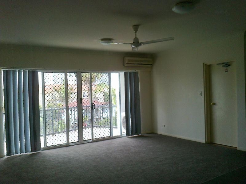 30-36 Burra Street, Chevron Island QLD 4217