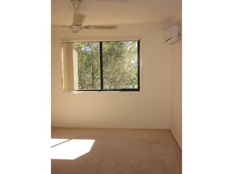 5 Mews WEST /99-101 Heeb Street, Benowa QLD 4217