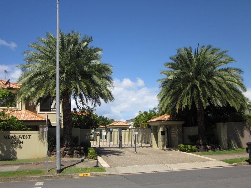 5 Mews WEST /99-101 Heeb Street, Benowa QLD 4217