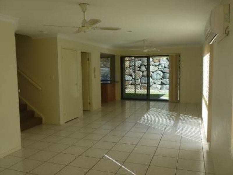 13 Hervey Street, Pacific Pines QLD 4211