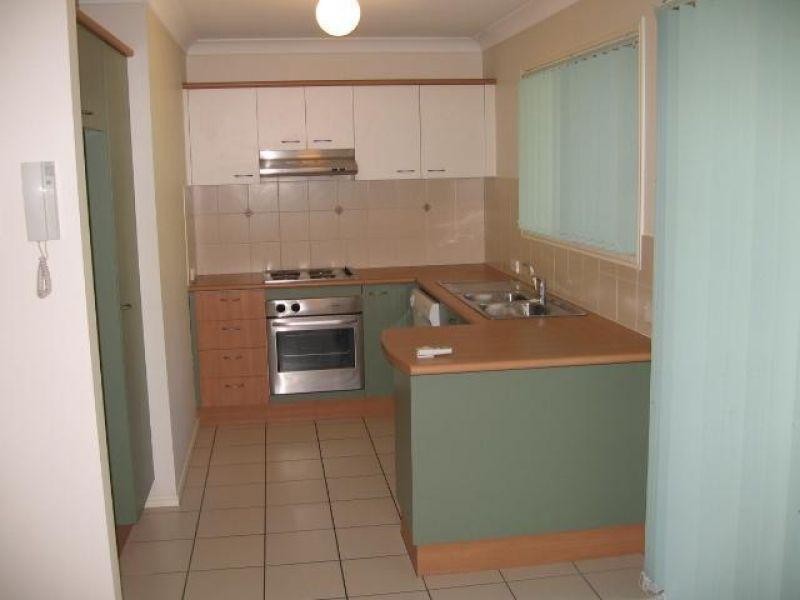 4/8 Honeysuckle Way, Calamvale QLD 4116