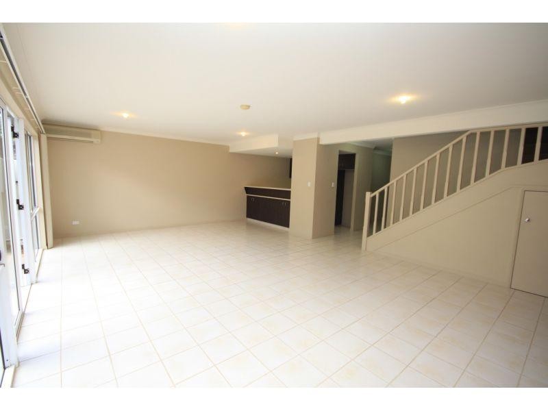 115/1 Sauvignon Parade, Upper Coomera QLD 4209