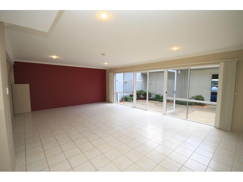 115/1 Sauvignon Parade, Upper Coomera QLD 4209