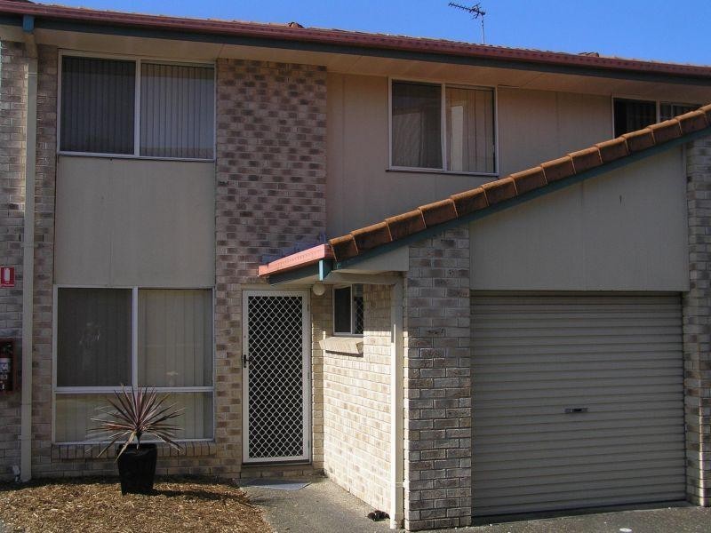 42 Murev Way, Carrara QLD 4211