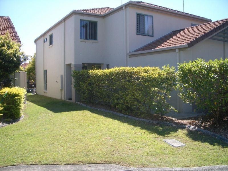Lodge 3 Unit 12/87-91   Heeb Street, Ashmore QLD 4214