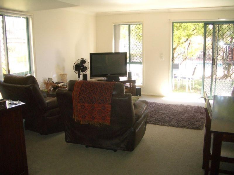 Lodge 3 Unit 12/87-91   Heeb Street, Ashmore QLD 4214
