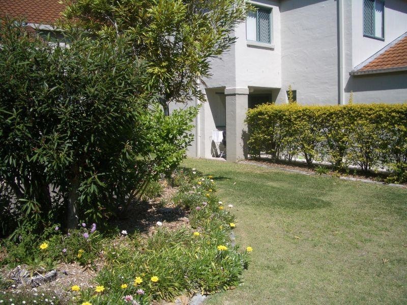 Lodge 3 Unit 4/87-91   Heeb Street, Ashmore QLD 4214