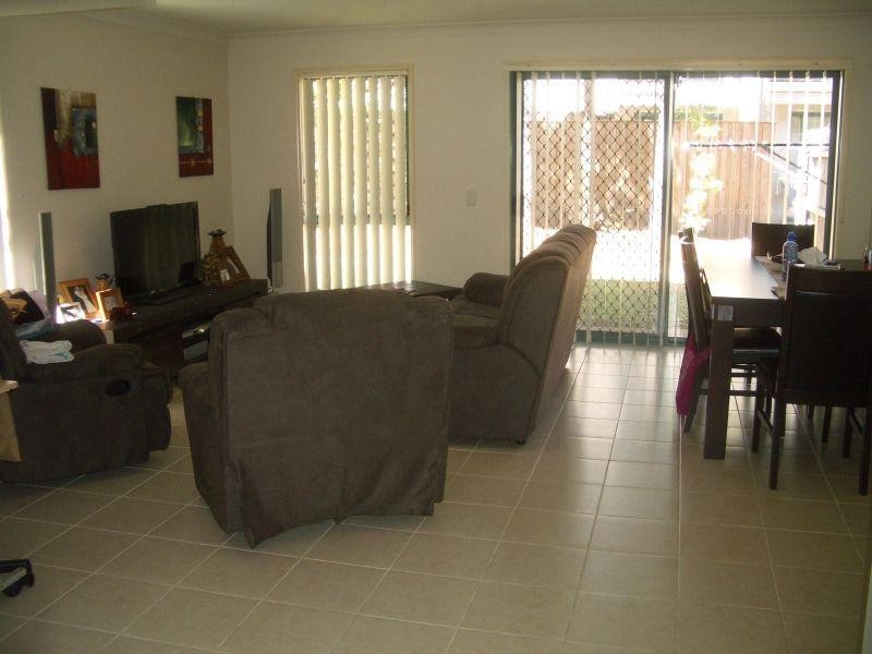 Lodge 3 Unit 4/87-91   Heeb Street, Ashmore QLD 4214